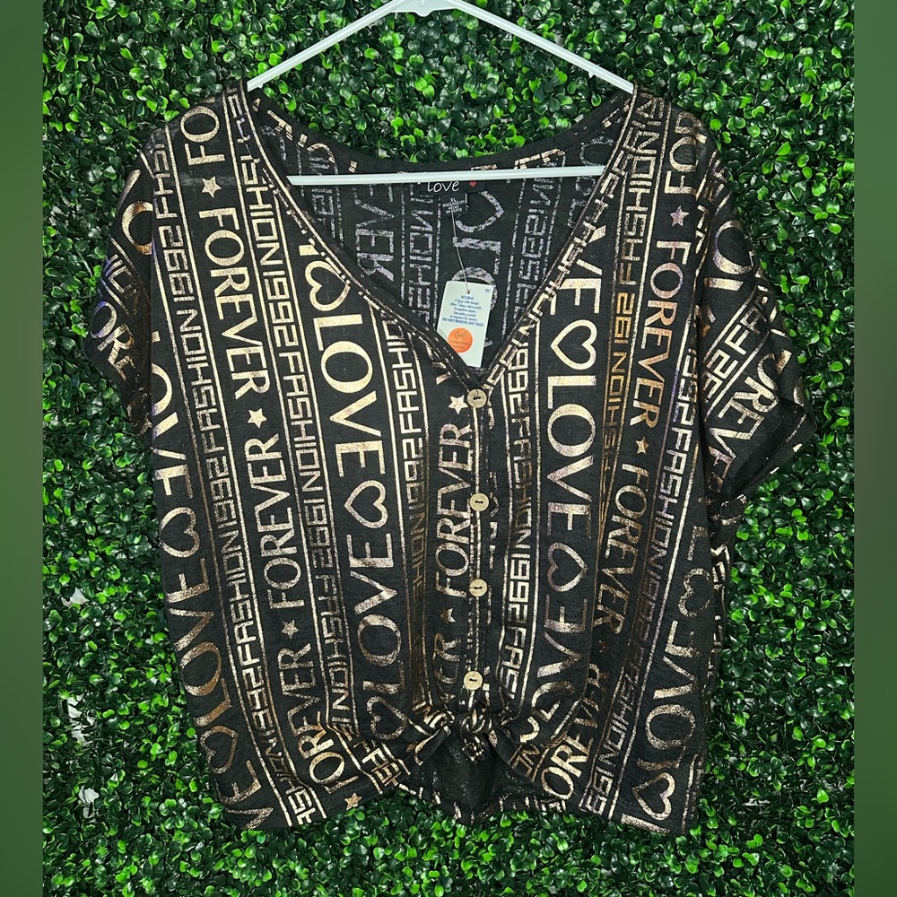 Graphic Button Crop Top